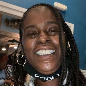 Meet your Posher, Deborah